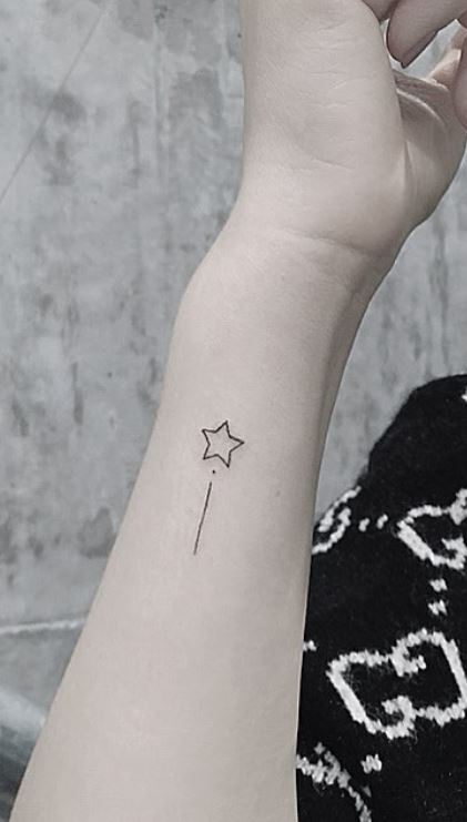 35 Trendy Shooting Star Tattoos Ideas Designs Meanings Tattoo Me Now
