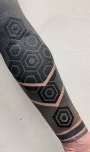 30 Unique Forearm Tattoos for Men/Women (you'll love these)