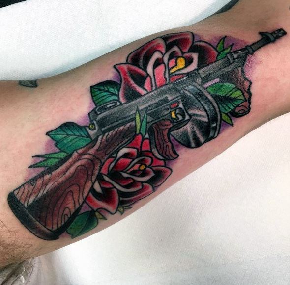 72 Delightful Gun Tattoos On Thigh
