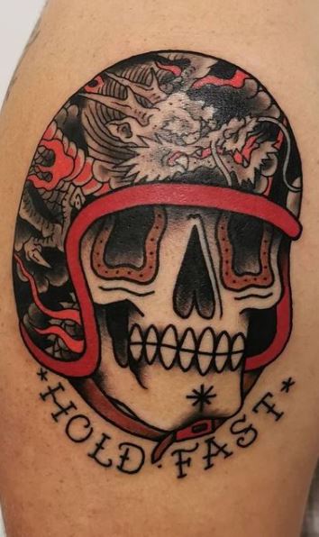 oldschool #traditional #skull #moto #helmet #motomaniac #eightballtattoo  #vassotats #tattoo | Idee per tatuaggi, Tatuaggi di moto, Tatuaggi old  school