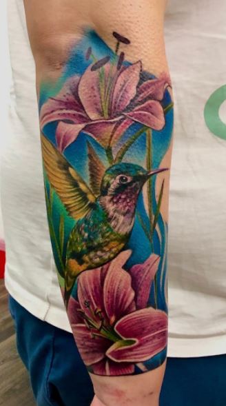 22 Beautiful Hummingbird Tattoo Ideas